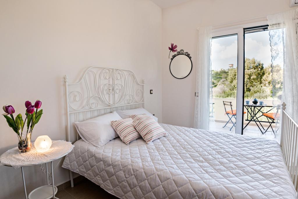 Alura Villas Megala Chorafia Værelse billede